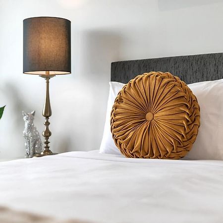 Corporate Gem + Rooftop Pool & Spa Окленд Экстерьер фото