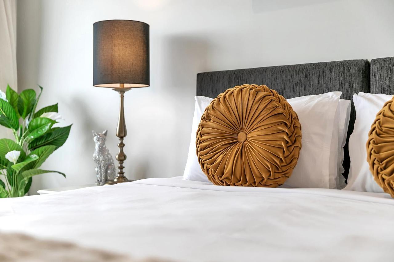 Corporate Gem + Rooftop Pool & Spa Окленд Экстерьер фото