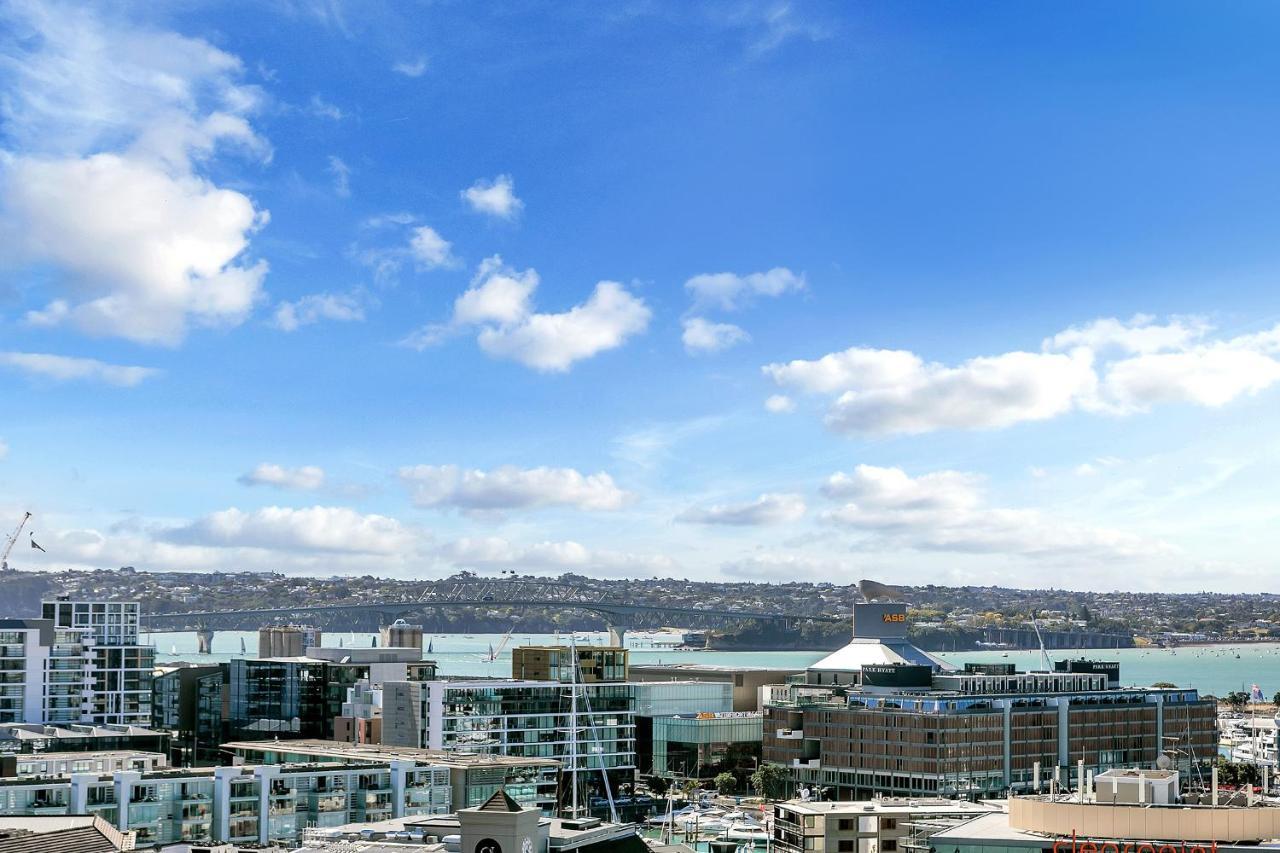 Corporate Gem + Rooftop Pool & Spa Окленд Экстерьер фото